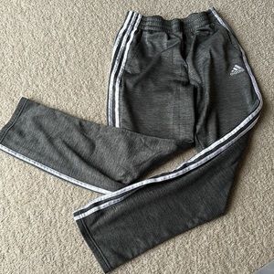 ADIDAS boys youth sweatpants. Size L 14/16, color Gray.